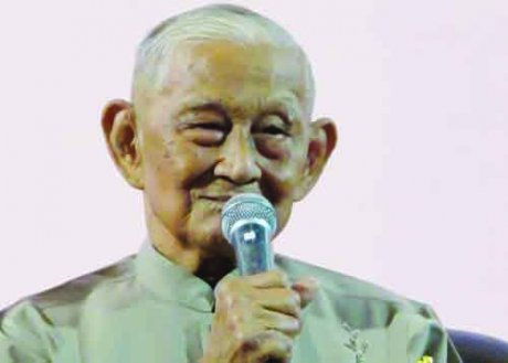 DR. SOMMAI.jpg