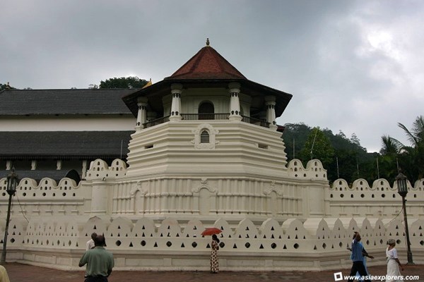 Buddhist Scripture Hall_Sri Lanka.jpg
