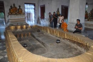 พระบาทสี่รอย.jpg