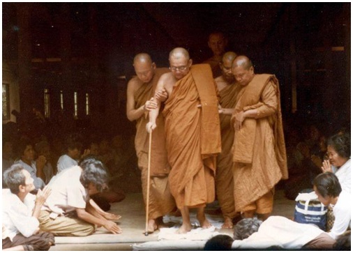 1 หลวงปู่ชา สุภัทโท.jpg