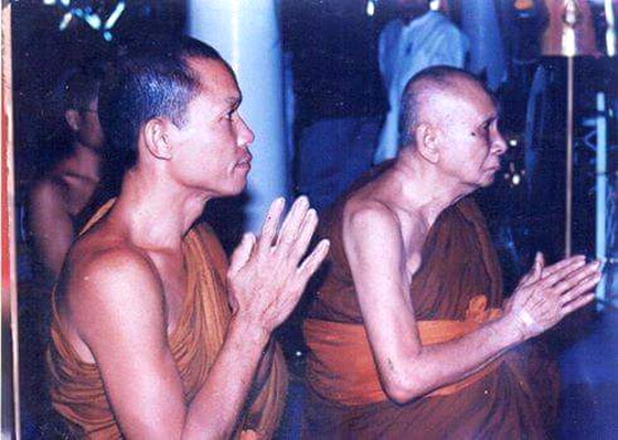 หลวงปู๋พุทธะอิสระ 1.jpg