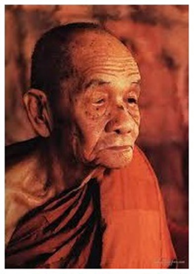 200ลวงปู่ดูลย์_อตุโล.jpg