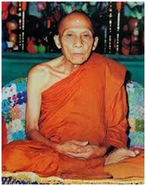 หลวงปู่อ่อน ญาณศิริ.jpg